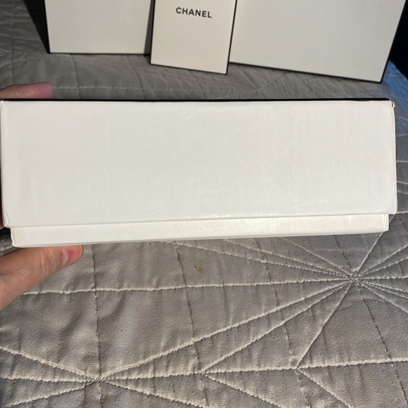 Chanel Box - Picture 6 of 12